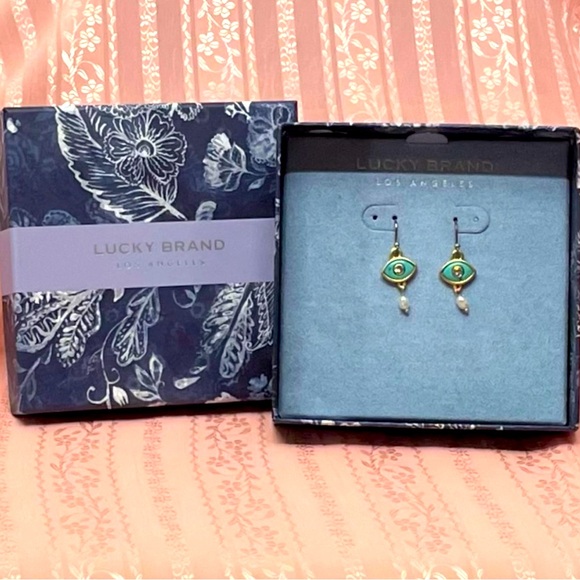 NIB Lucky Brand Gold-Tone, Green Stone & Pearl Evil Eye Drop Earrings - Picture 5 of 8